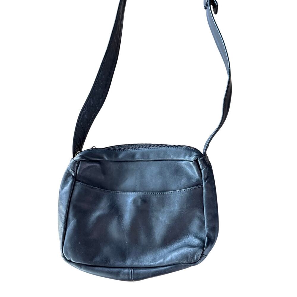 Coronado leather vintage black shoulder bag purse zipper top compartments